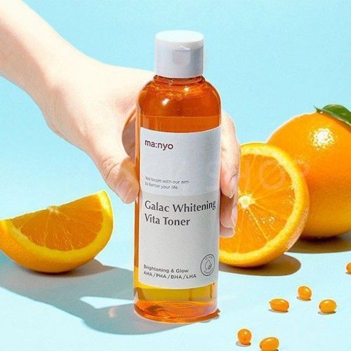 Тонер освітлюючий з галактомісісом і вітамінним комплексом Manyo Galac Whitening Vita Toner M1949 фото